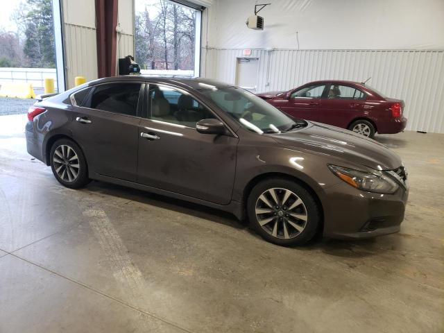 Photo 4 from auction – 2017 NISSAN ALTIMA 2.5 with VIN 1N4AL3AP5HC226818