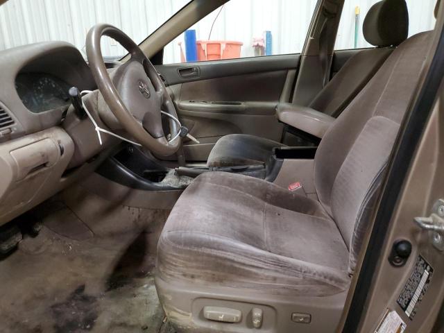 Photo 7 from auction – 2004 TOYOTA CAMRY LE with VIN JTDBE32K640261665