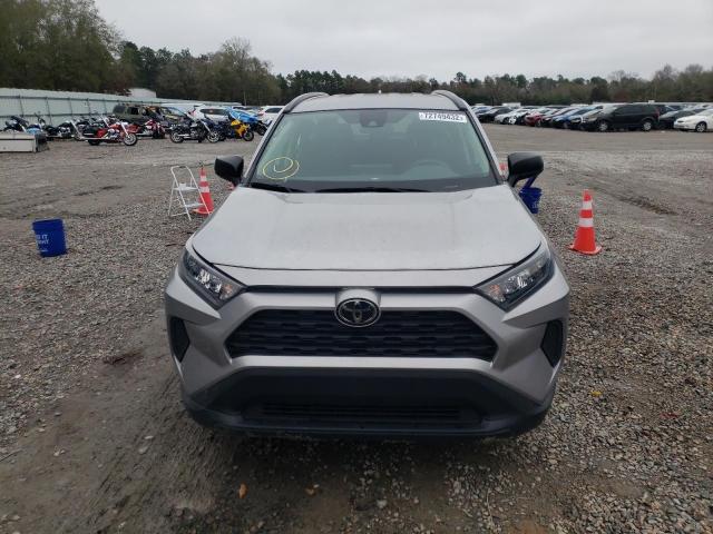 Photo 5 from auction – 2019 TOYOTA RAV4 LE with VIN 2T3H1RFV7KW038928