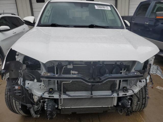 Photo 5 from auction – 2018 TOYOTA 4RUNNER SR with VIN JTEBU5JR6J5526284