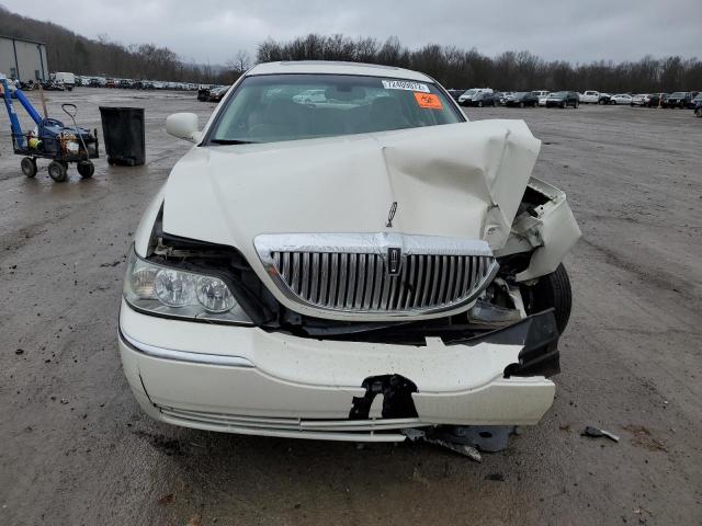 Photo 5 from auction – 2004 LINCOLN TOWN CAR U with VIN 1LNHM83W34Y681733