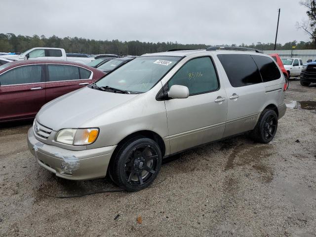 TOYOTA SIENNA LE 2002 with VIN 4T3ZF13C52U468578 - Photo from auction