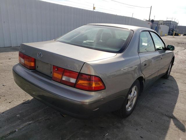 Photo 3 from auction – 1999 LEXUS ES 300 with VIN JT8BF28GXX0205497