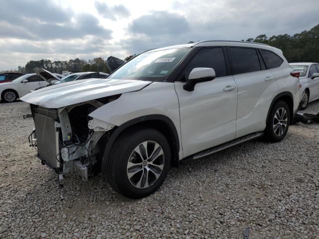 TOYOTA HIGHLANDER 2021 with VIN 5TDGZRAH8MS529230 - Photo from auction