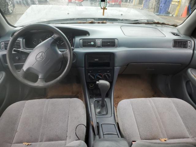 Photo 8 from auction – 2000 TOYOTA CAMRY CE with VIN 4T1BG22K1YU760596