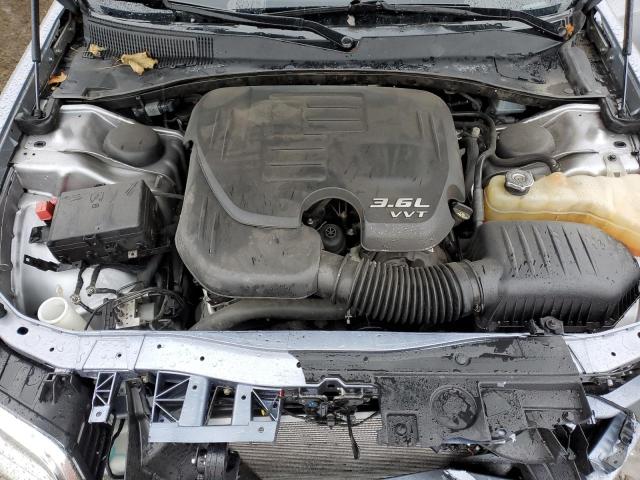 Photo 11 from auction – 2018 CHRYSLER 300 LIMITE with VIN 2C3CCAKG2JH165117