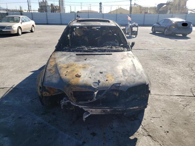 Photo 5 from auction – 2005 BMW 325 I with VIN WBAEV33495KX09381