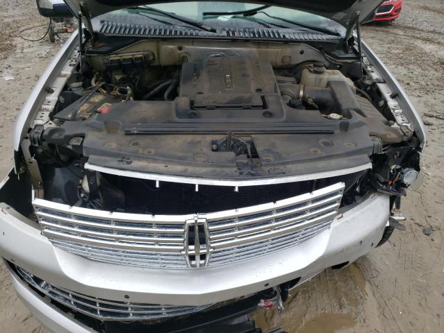Photo 12 from auction – 2011 LINCOLN NAVIGATOR with VIN 5LMJJ3H53BEJ04953