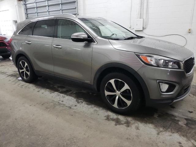 Photo 4 from auction – 2016 KIA SORENTO EX with VIN 5XYPHDA15GG015684