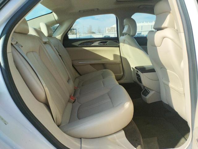 Photo 10 from auction – 2016 LINCOLN MKZ with VIN 3LN6L2G98GR605312