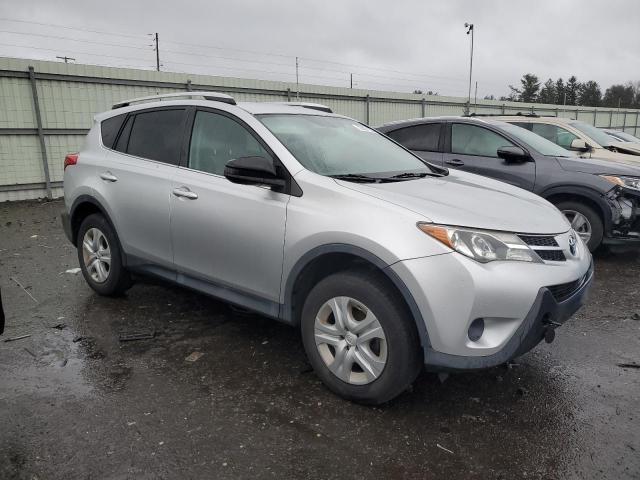 Photo 4 from auction – 2015 TOYOTA RAV4 LE with VIN 2T3BFREV4FW274676