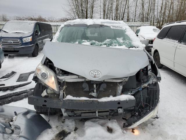 Photo 5 from auction – 2012 TOYOTA SIENNA XLE with VIN 5TDDK3DC4CS037586