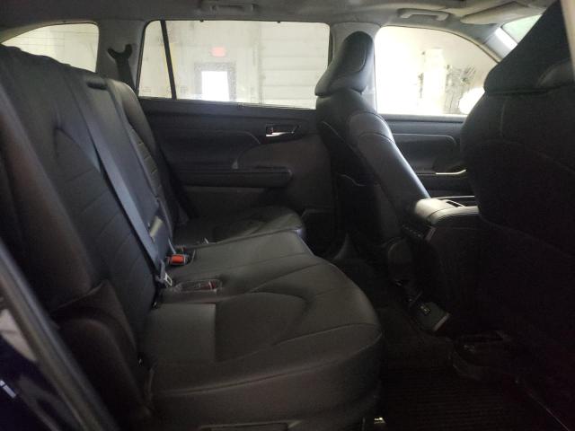 Photo 11 from auction – 2022 TOYOTA HIGHLANDER with VIN 5TDGZRBH7NS173630