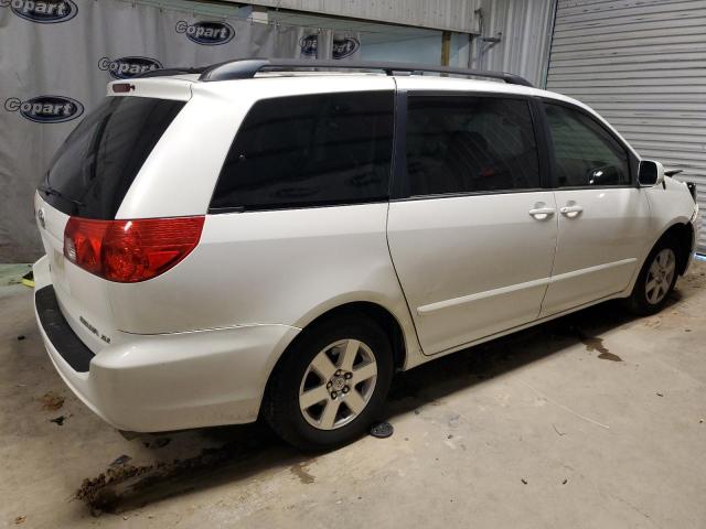 Photo 3 from auction – 2010 TOYOTA SIENNA XLE with VIN 5TDYK4CC2AS293263