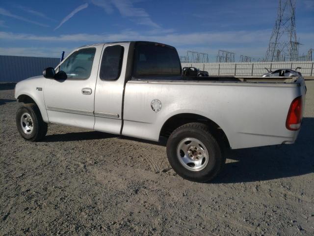 Photo 2 from auction – 2002 FORD F150 with VIN 1FTRX172X2KA85243