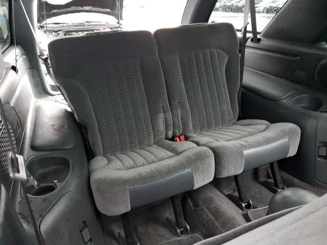 Photo 11 from auction – 2000 CHEVROLET BLAZER with VIN 1GNCT18W7YK235960