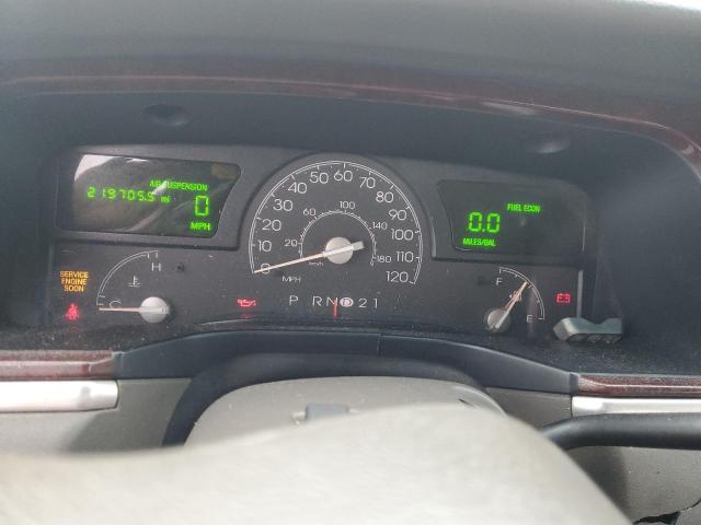 Photo 9 from auction – 2004 LINCOLN TOWN CAR E with VIN 1LNHM81W24Y655286