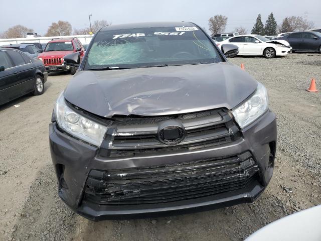 Photo 5 from auction – 2018 TOYOTA HIGHLANDER with VIN 5TDBZRFHXJS811237