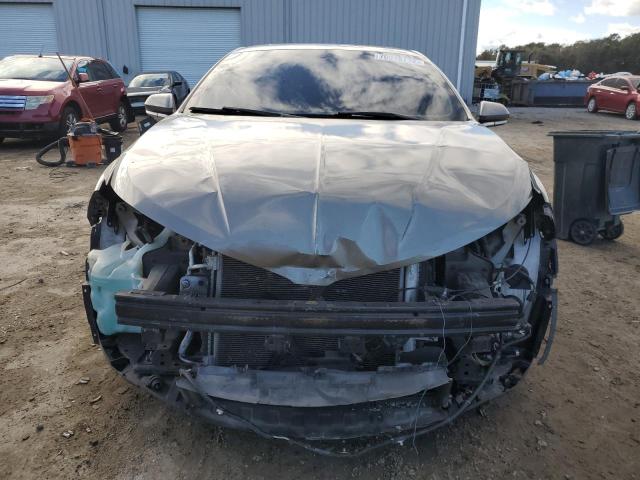 Photo 5 from auction – 2015 LINCOLN MKZ with VIN 3LN6L2GK8FR616263