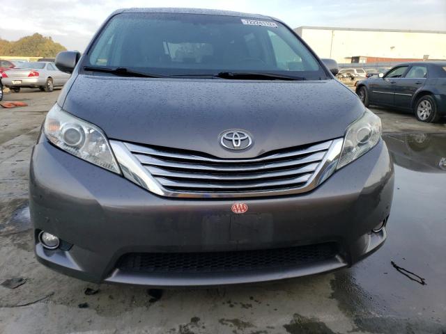 Photo 5 from auction – 2011 TOYOTA SIENNA XLE with VIN 5TDDK3DC6BS011649