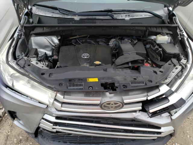 Photo 12 from auction – 2017 TOYOTA HIGHLANDER with VIN 5TDZZRFH4HS204159