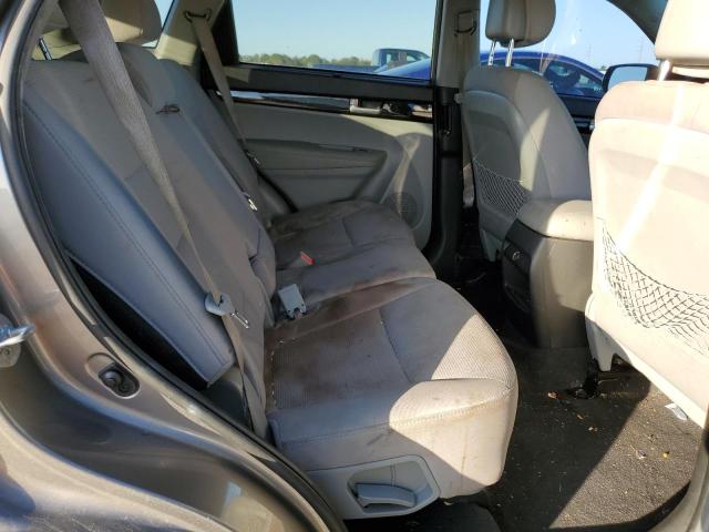 Photo 11 from auction – 2015 KIA SORENTO LX with VIN 5XYKTCA60FG565369
