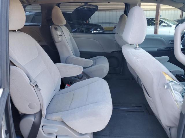 Photo 11 from auction – 2017 TOYOTA SEINNA with VIN 5TDKZ3DC3HS784431