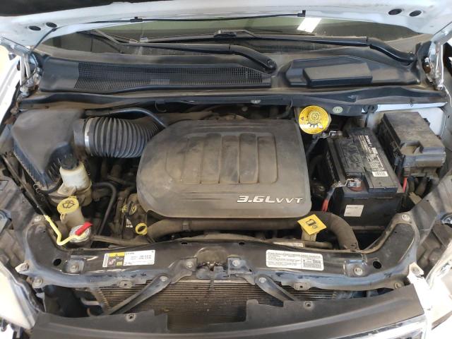 Photo 12 from auction – 2014 CHRYSLER TOWN & COU with VIN 2C4RC1BG2ER402615