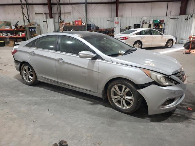 Photo 4 from auction – 2012 HYUNDAI SONATA SE with VIN 5NPEC4AC2CH313328
