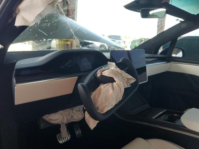 Photo 8 from auction – 2022 TESLA MODEL X with VIN 7SAXCBE69NF356389