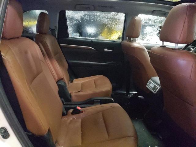 Photo 11 from auction – 2019 TOYOTA HIGHLANDER with VIN 5TDDGRFHXKS060978