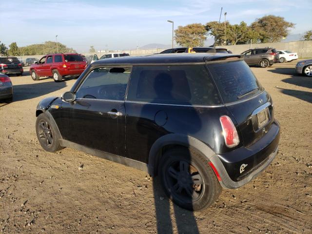 Photo 2 from auction – 2006 MINI COOPER with VIN WMWRC33596TK19020