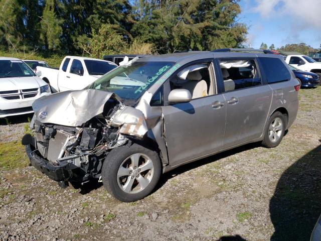 TOYOTA SIENNA LE 2017 with VIN 5TDKZ3DC1HS774500 - Photo from auction