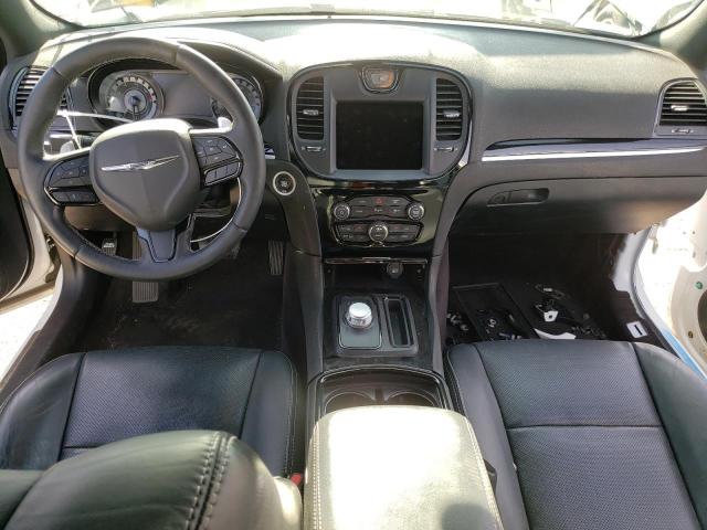 Photo 8 from auction – 2018 CHRYSLER 300 S with VIN 2C3CCABG1JH117639