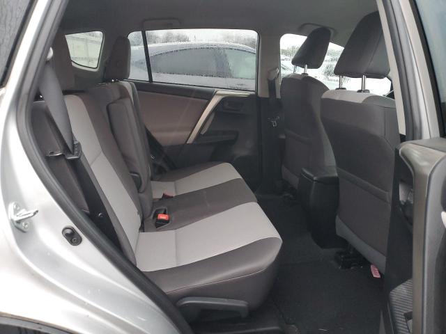 Photo 10 from auction – 2015 TOYOTA RAV4 LE with VIN 2T3BFREV4FW274676