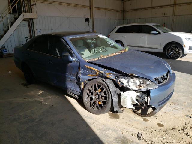 Photo 4 from auction – 2004 TOYOTA CAMRY LE with VIN 4T1BF30K64U586353