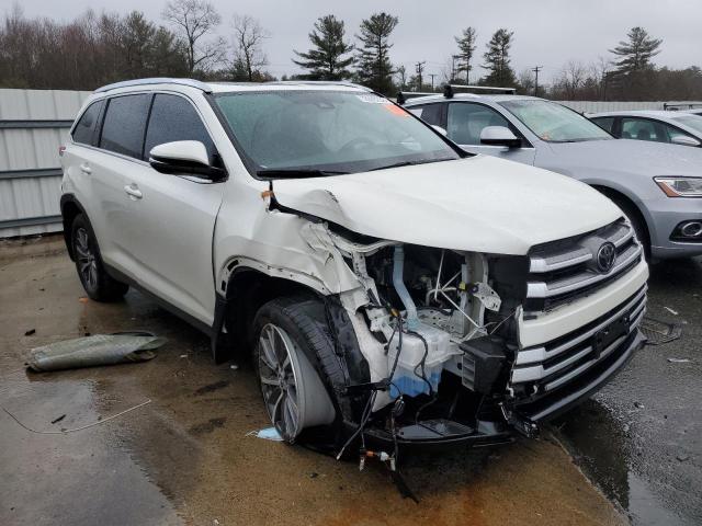 Photo 4 from auction – 2019 TOYOTA HIGHLANDER with VIN 5TDJZRFH7KS625233