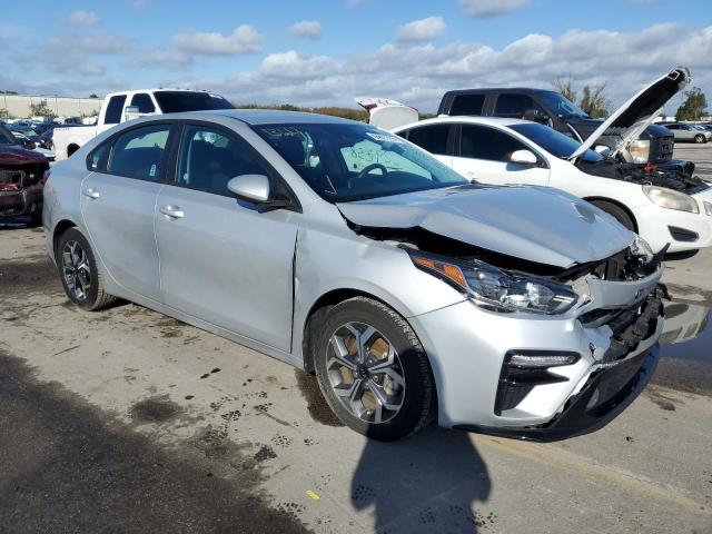 Photo 4 from auction – 2021 KIA FORTE FE with VIN 3KPF24AD3ME329771
