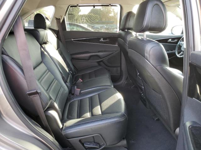 Photo 11 from auction – 2016 KIA SORENTO EX with VIN 5XYPH4A57GG044168