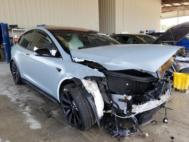 Photo 4 from auction – 2022 TESLA MODEL X with VIN 7SAXCBE69NF356389