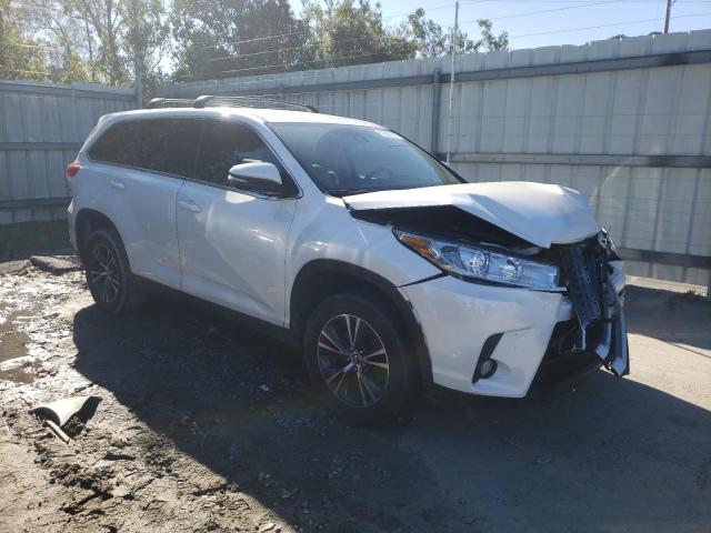 Photo 4 from auction – 2019 TOYOTA HIGHLANDER with VIN 5TDZZRFH3KS294802
