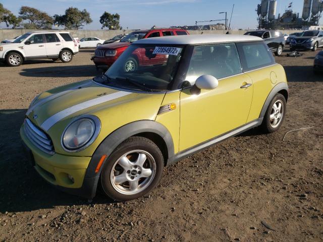 MINI COOPER 2010 with VIN WMWMF3C51ATZ66752 - Photo from auction
