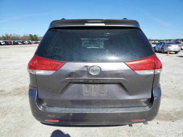 Photo 6 from auction – 2013 TOYOTA SIENNA XLE with VIN 5TDYK3DC8DS331205