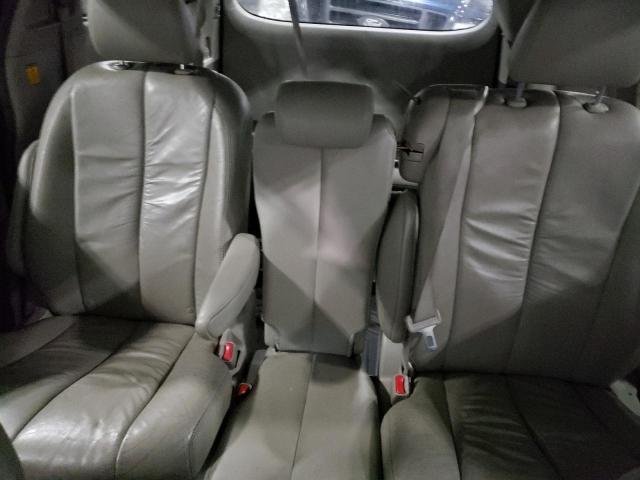 Photo 10 from auction – 2011 TOYOTA SIENNA XLE with VIN 5TDYK3DC0BS039352