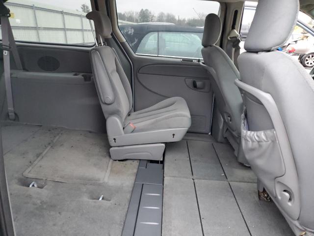 Photo 11 from auction – 2006 CHRYSLER TOWN & COU with VIN 2A4GP44R36R629416