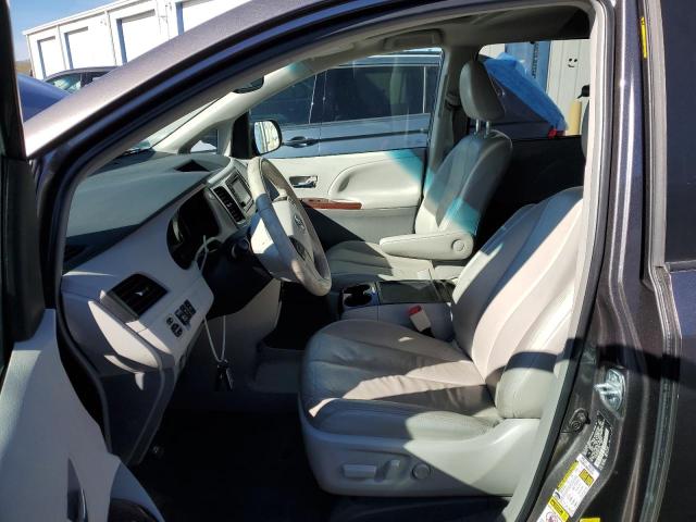 Photo 7 from auction – 2014 TOYOTA SIENNA XLE with VIN 5TDYK3DC2ES411181