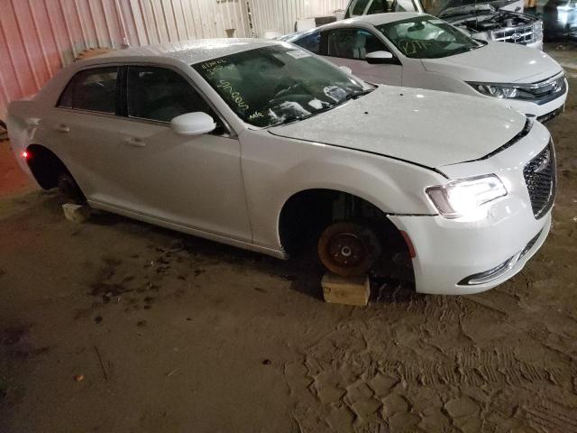 Photo 4 from auction – 2015 CHRYSLER 300 LIMITE with VIN 2C3CCARG8FH757005