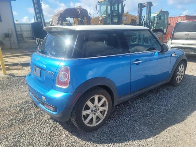 Photo 3 from auction – 2011 MINI COOPER S with VIN WMWSV3C54BTY10765
