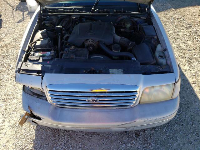 Photo 11 from auction – 1999 FORD CROWN VICT with VIN 2FAFP74W4XX118292