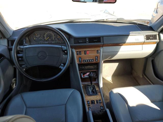 Photo 8 from auction – 1991 MERCEDES-BENZ 300 E with VIN WDBEA30E5MB359174
